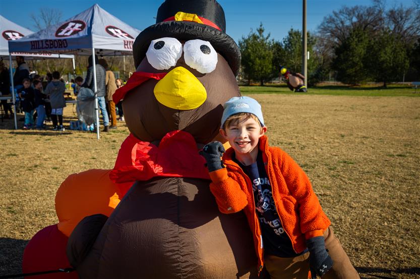 Students run in a Turkey Trot